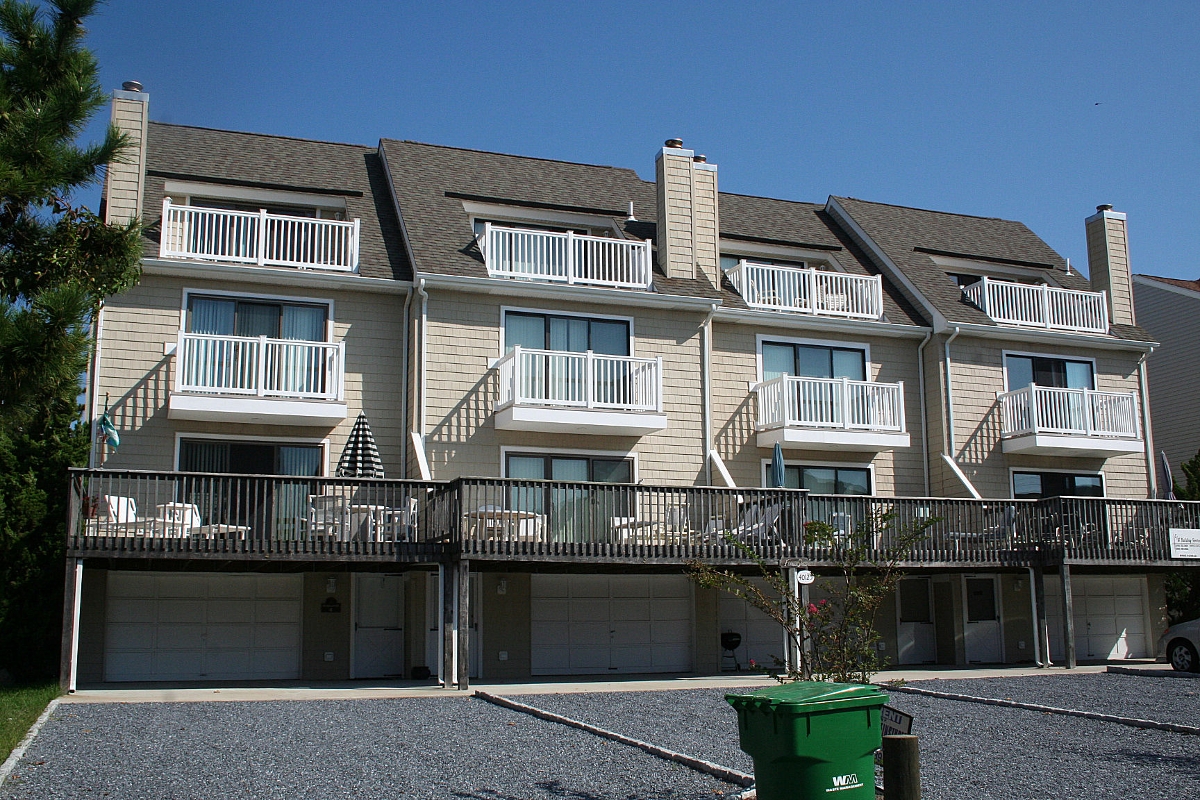 Oliver 2 Kleinstuber Realty